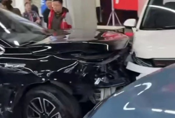双融配资 小米汽车和问界事件引发的思考：“无人驾驶”近在咫尺，还是遥不可及？